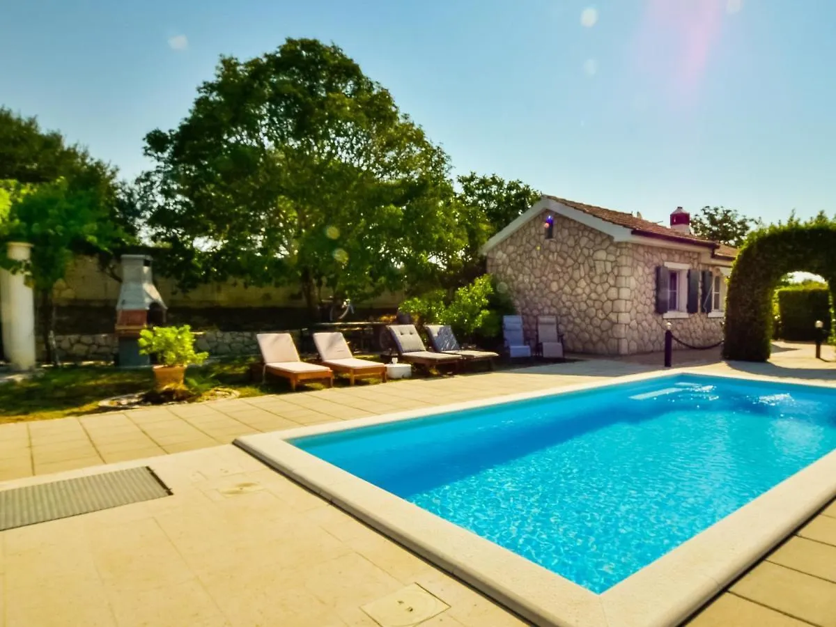 Holiday Home Sandra By Interhome Zadar